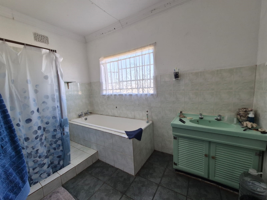 2 Bedroom Property for Sale in Oranjeville Free State